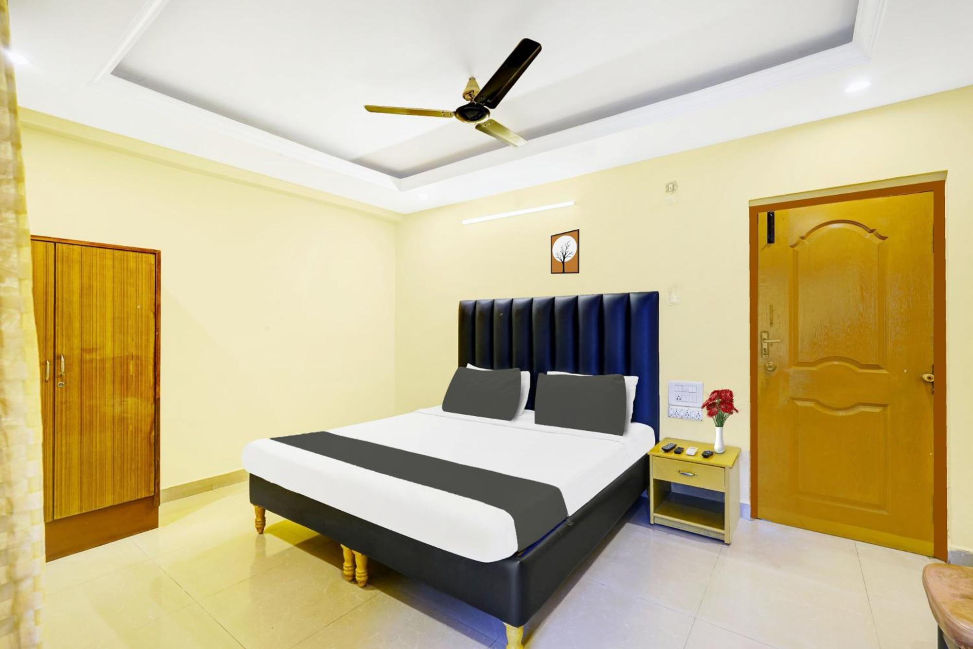 Super Hotel O Padmavathi Puram Near Railway Station 티루파티 외부 사진