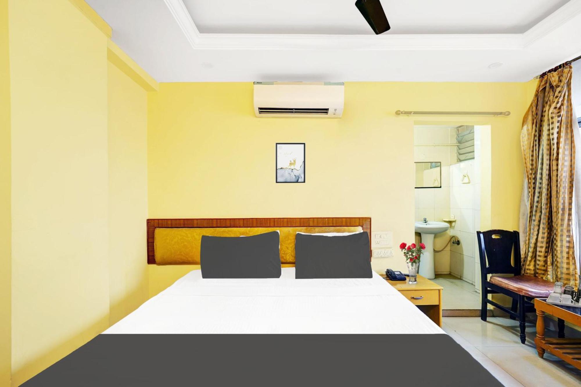 Super Hotel O Padmavathi Puram Near Railway Station 티루파티 외부 사진