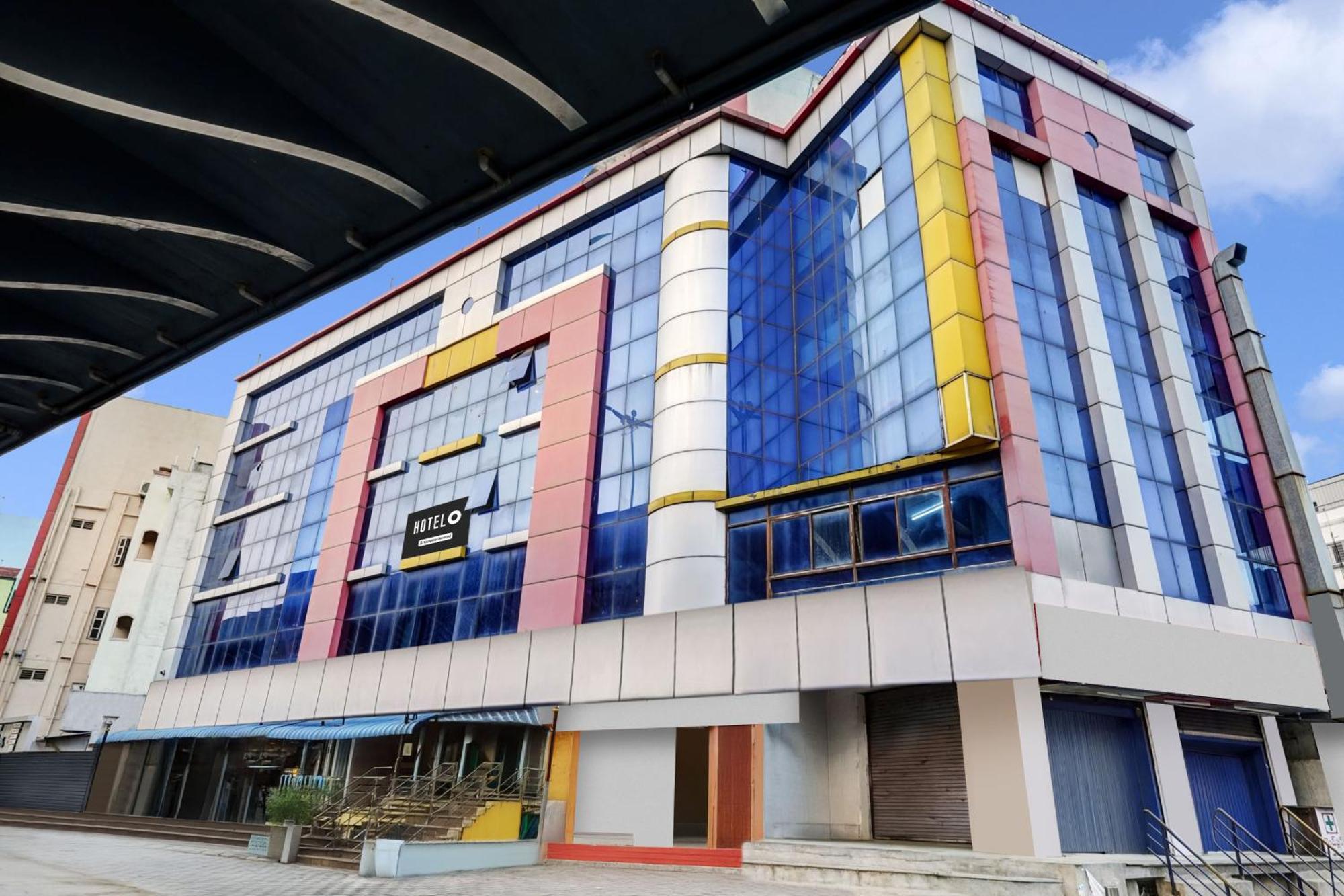 Super Hotel O Padmavathi Puram Near Railway Station 티루파티 외부 사진